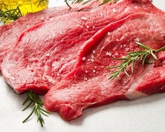 Красное мясо в больших количествах увеличивает риск болезни Альцгеймера